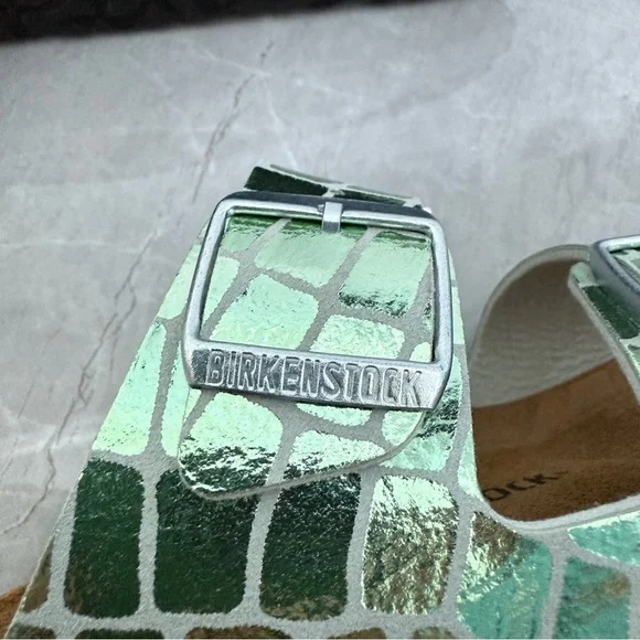 Women’s Birkenstock Arizona Gator Gleam Mineral Two-Strap Sandal Size 39 / 8-8.5 - Picture 4 of 14